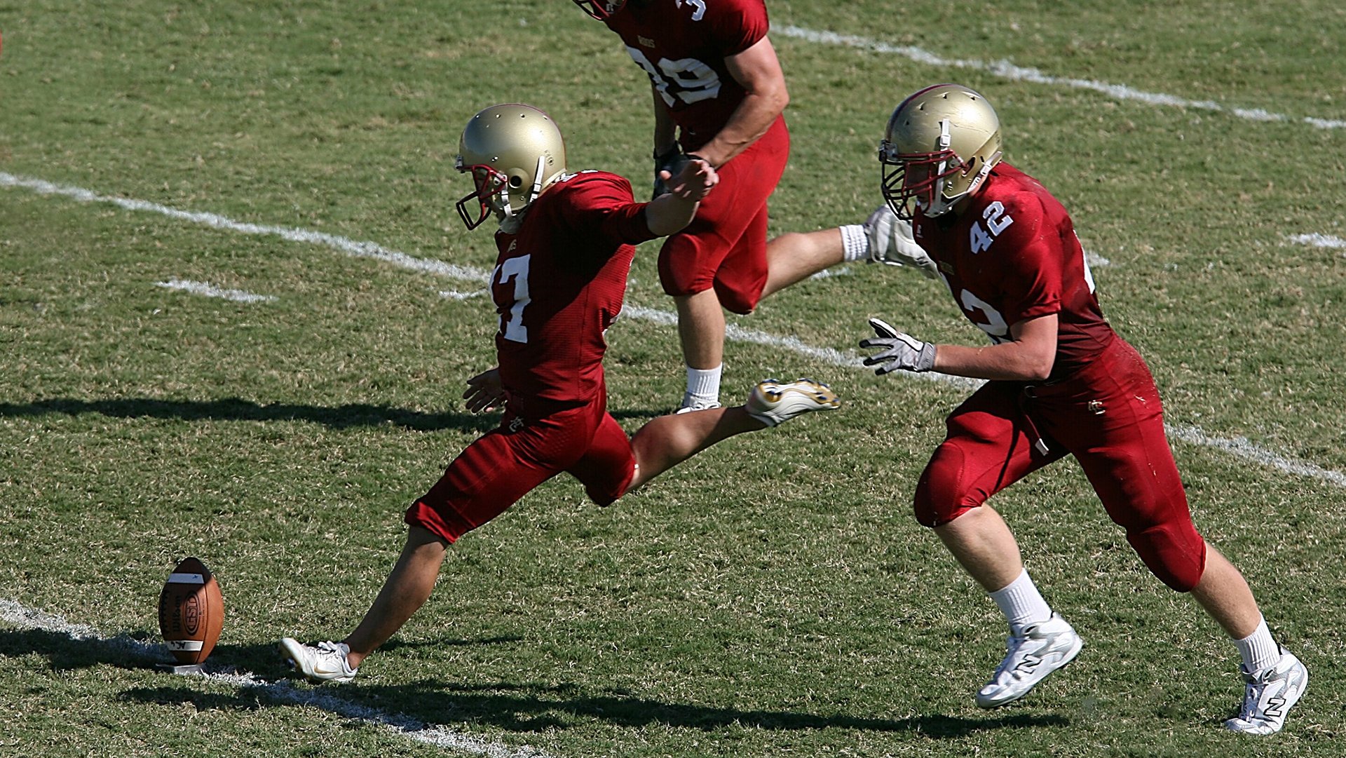 九游jiuyou-尼克斯力克公牛，东部决赛中布伦森锁死对手，公牛vs尼克斯1993